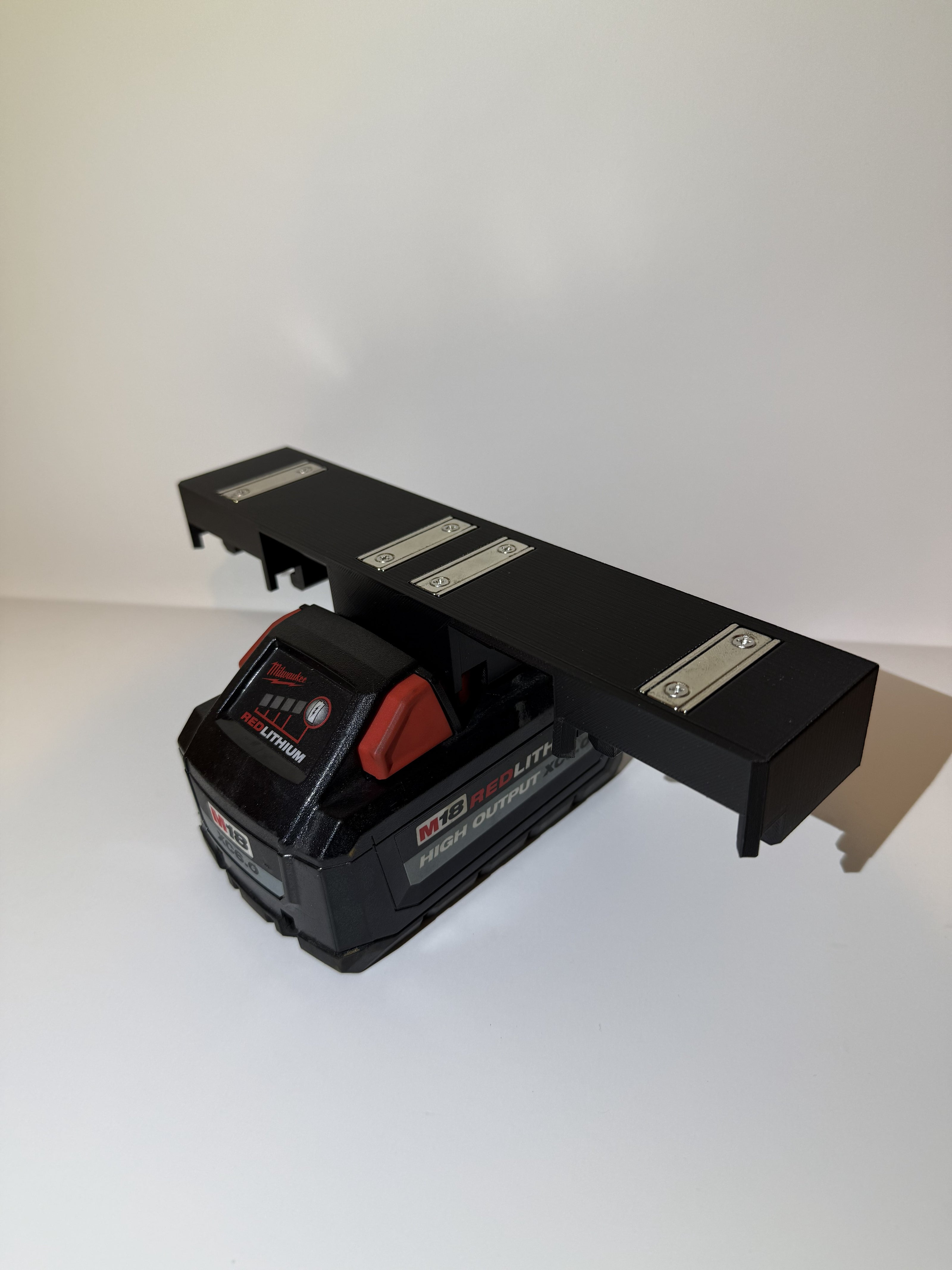 Magnetic Milwaukee M18 Battery Holder