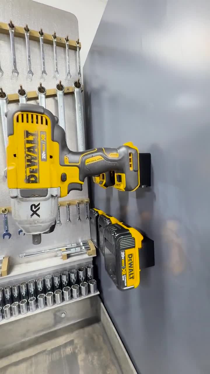 Magnetic DeWalt 20V Tool Holder | Hanger
